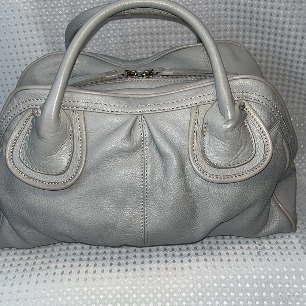 Barr Barr of New York ivory pebbled soft leather Satchel tote medium.